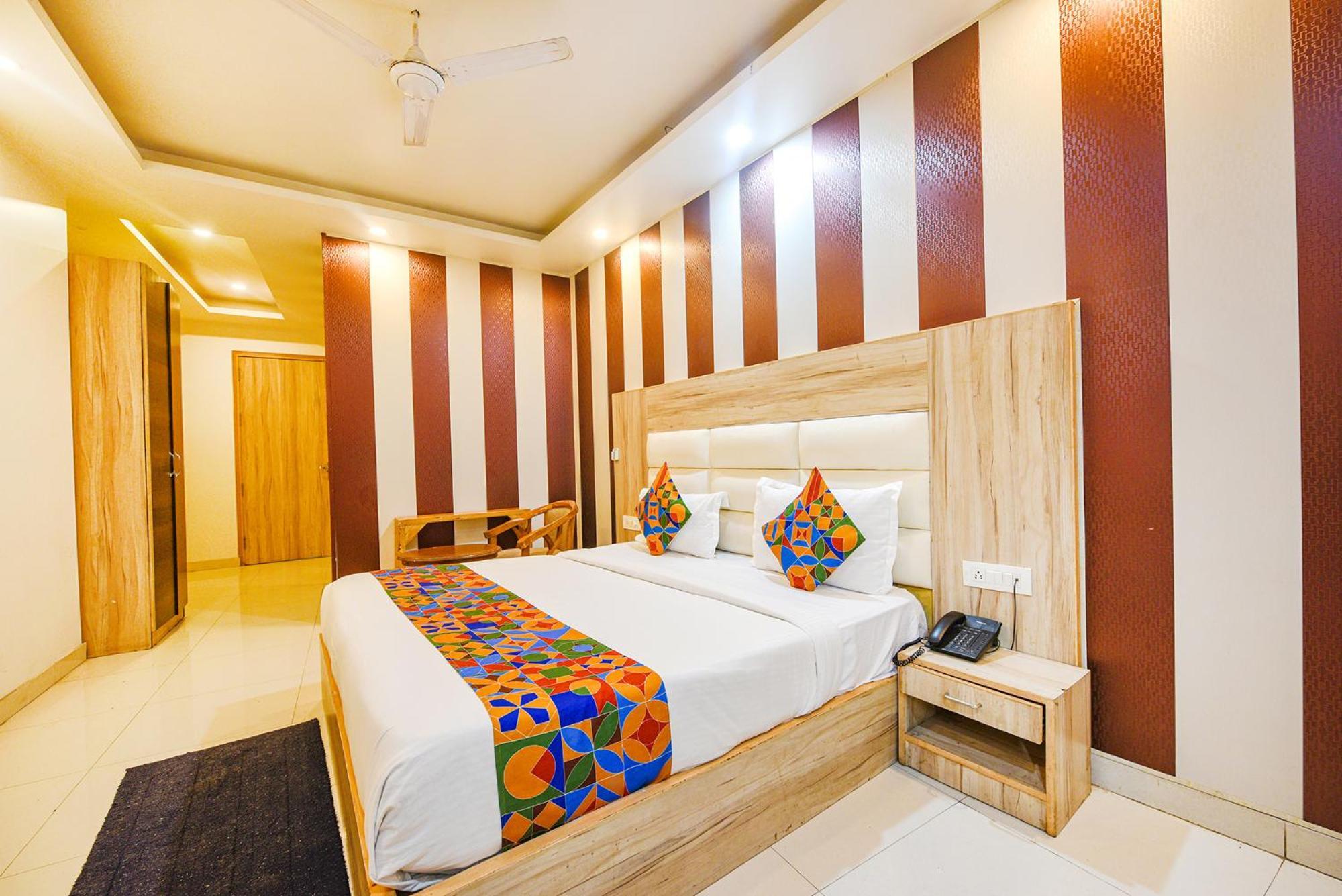 Fabhotel Aman Inn Near Igi Airport Új-Delhi Kültér fotó